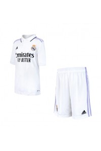 Fotbalové Dres Real Madrid Dětské Domácí Oblečení 2022-23 Krátký Rukáv (+ trenýrky)